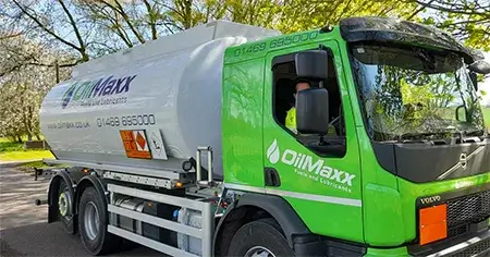 oilmaxx branded tanker<br />
